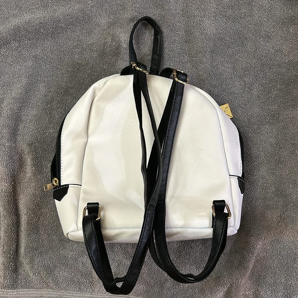 Hedwig Mini Backpackk - Picture 3 of 8